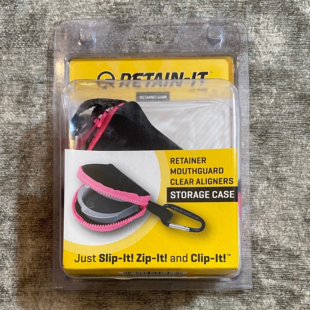 Black & Pink Retainer Storage Case {1122}